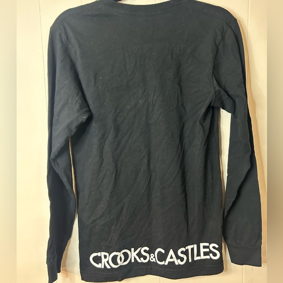 Crooks and Castles, size S, long sleeve, graphic on front and across lower back - Picture 5 of 5